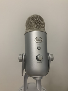 Blue Yeti Микрофон (1 фото из 2)