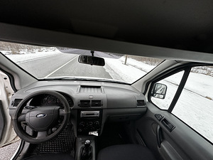 Ford Transit Connect (8 фото из 8)