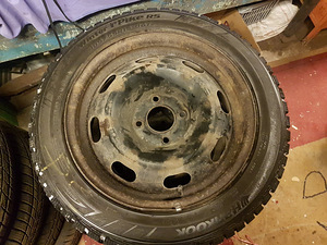 Hankook 185 55 R15 (2 foto / 3)
