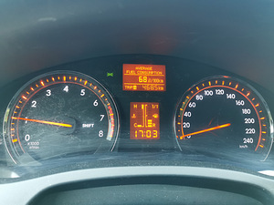 Toyota avensis 1,6 97kw 2011 (9 foto / 11)
