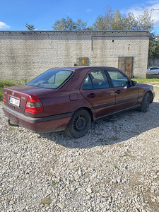 Mercedes w202 2.2d мануал (3 фото из 5)