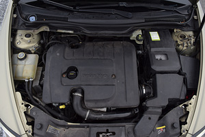 Volvo S40 фейслифтинг (9 фото из 11)