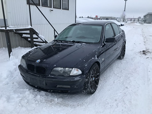 BMW 328i (1 foto / 4)