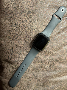 Müüa Apple Watch 5 (3 foto / 3)