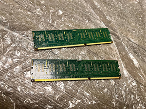 Crucial 4GB DDR3-1600 MT/s (PC3-12800) ct51264bA160bj (2 foto / 2)
