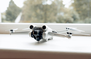 DJI Mini 3 Pro + DJI RC + Fly More Kit + DJI Care + Lisad (2 foto / 4)