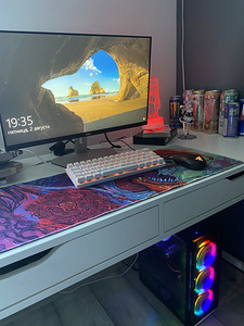 Gaming setup (1 foto / 9)