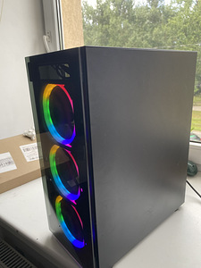 Gaming setup (8 foto / 9)