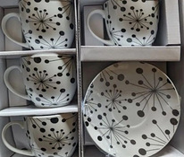 Фарфоровый набор посуды