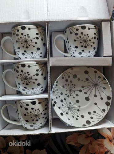 Фарфоровый набор посуды (фото #1)