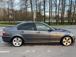 BMW 330Xi 3.0 170kw AWD (5 foto / 7)