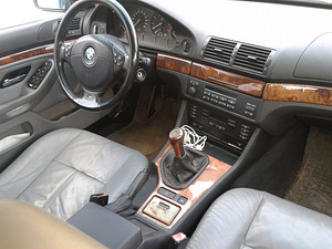 BMW E39 523i мануал 1999 (7 фото из 15)