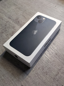 Чехол для iPhone 13 (1 фото из 3)