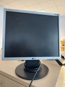 LG FlatronL1751SQ-SN monitor