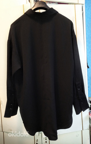 Блузка черная длинная с длинными рукавами, карманами (фото #2)