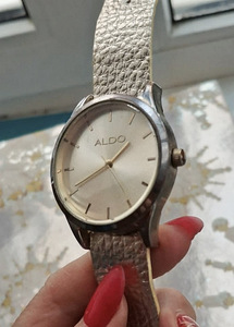 Часы Aldo, Dior (4 фото из 10)