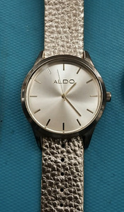 Часы Aldo, Dior (3 фото из 10)
