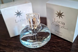 Parfüüm naiste: Giordadi Gold, Lucia, Greater (8 foto / 10)