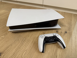 Playstation 5 с дисководом (3 фото из 5)