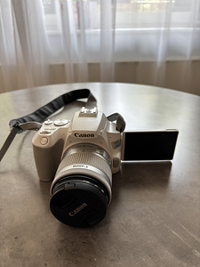 Canon EOS 250D + kaamerakott (1 foto / 4)