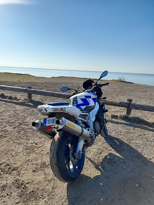 Aprilia Tuono 1000cc (3 foto / 4)