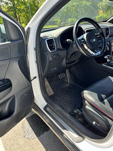 KIA Sportage 1,6 T-GDI 4WD (DCT) (177 лс) GT-Line (7 фото из 9)