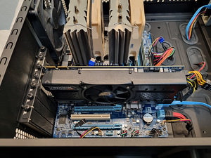 Mänguarvuti mahuka soliidse korpusega, nagu uus, 2.4 TB SSD (6 foto / 9)