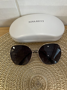 NINA RICCI ORIGINAAL PÄIKESEPRILLID (1 foto / 6)