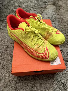 Футбольная зальная обувь Nike, размер 41, 25,5 см