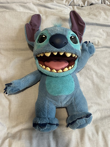 Interaktiivne mänguasi STITCH Real FX