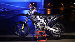 Kawasaki KX250F 2011 (1 foto / 9)