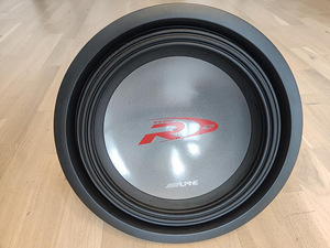 Subwoofer Alpine SWR-1242D. (2 foto / 4)