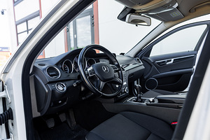 Mercedes-Benz C180 CDI (9 foto / 14)