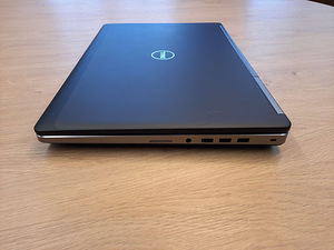Dell Precision 7720 (4 фото из 7)
