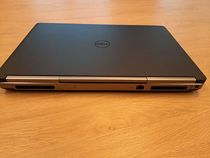 Dell Precision 7720 (5 фото из 7)