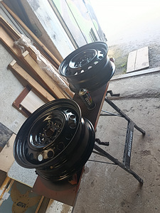 Диски Toyota 16 дюймов (2 фото из 4)