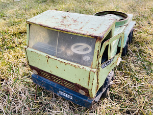 Mänguautod