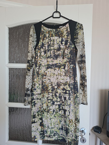 Karen Millen kleit (2 foto / 2)