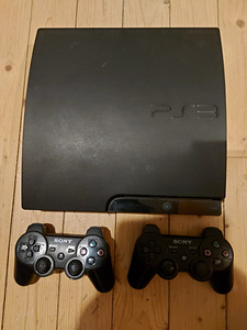 Playstation 3 + 2 пульта (1 фото из 1)