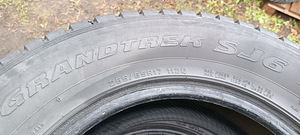 265/65 R17 DUNLOP (6 foto / 7)