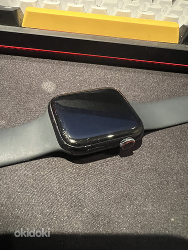 Apple Watch SE 2022 44 мм (фото #2)