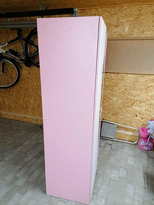 Riidekapp roosa-valge (3 foto / 4)