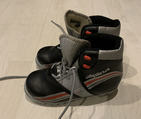Лыжные ботинки Alpina размер 30 EUR