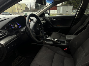Honda Accord (6 foto / 9)