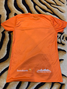 Swedbanki Tallinna Maraton 2024 T-särk (2 foto / 2)