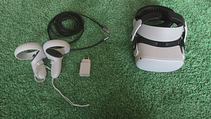 Oculus Quest 2 + Bobo VR M2 Plus + кабель для PCVR (1 фото из 3)