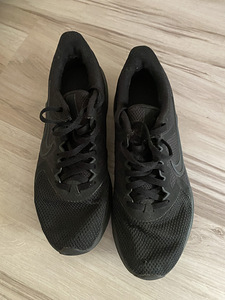 Laste tossud NIKE (2 foto / 2)