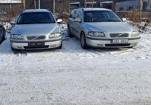 Volvo V70 (9 фото из 14)