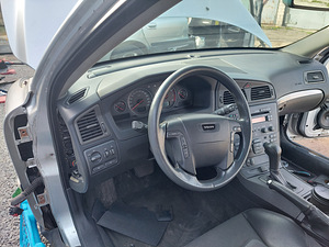 Auto varuosadeks (5 foto / 9)