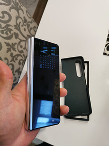 Samsung Galaxy Fold 3 256gb (7 foto / 7)